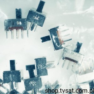 [50szt] SS22D03VG Dip Slide Switch 2 Fach THT SWITRONIC